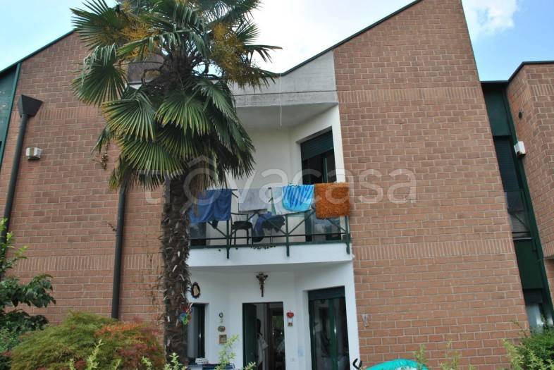 casa indipendente in vendita a Cabiate
