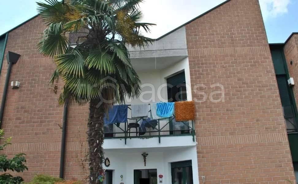 casa indipendente in vendita a Cabiate