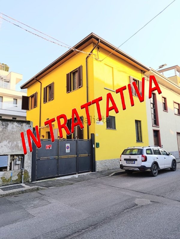 casa indipendente in vendita a Cabiate