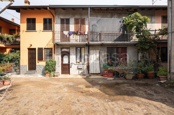 casa indipendente in vendita a Cabiate