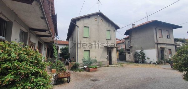 casa indipendente in vendita a Cabiate