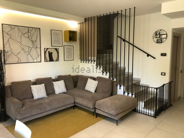 casa indipendente in vendita a Cabiate