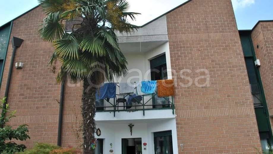 casa indipendente in vendita a Cabiate