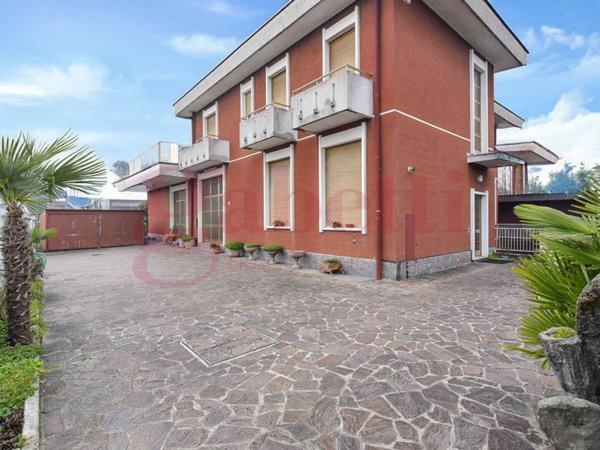casa indipendente in vendita a Cabiate