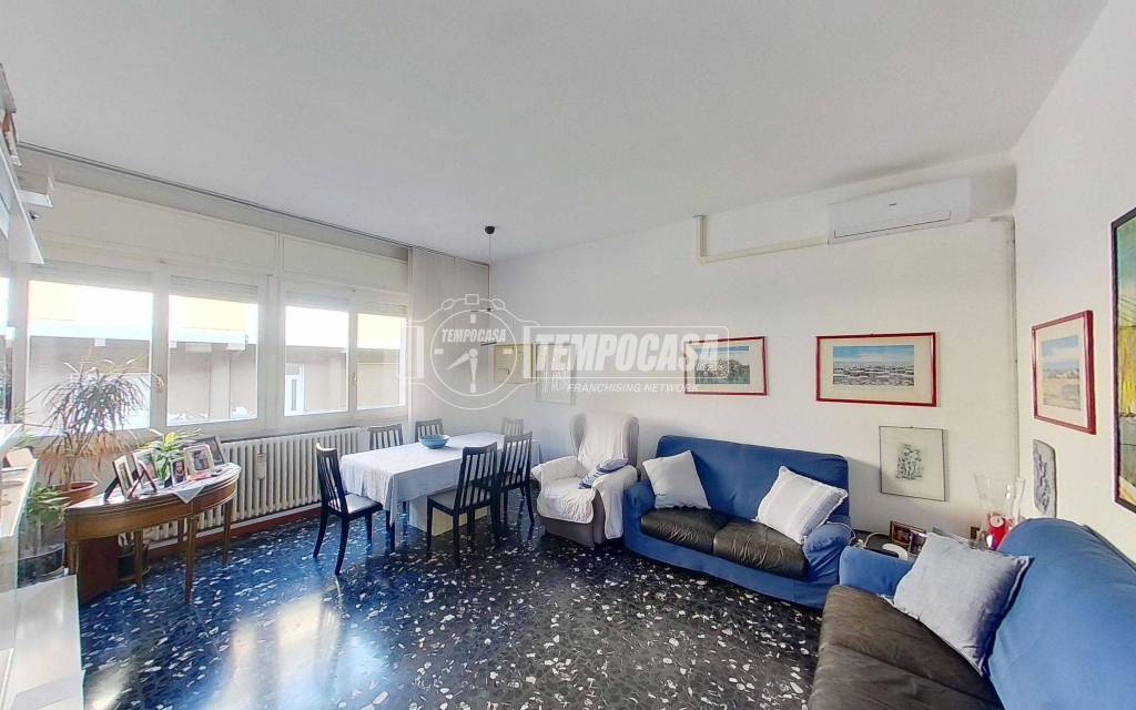 casa indipendente in vendita a Cabiate