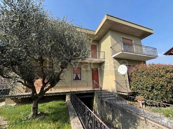 casa indipendente in vendita a Cabiate