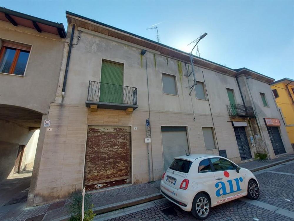 casa indipendente in vendita a Cabiate