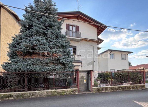 casa indipendente in vendita a Cabiate