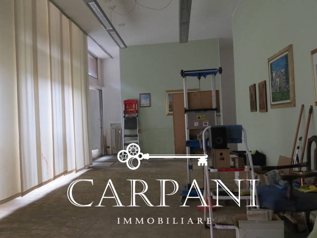 negozio in vendita a Cabiate