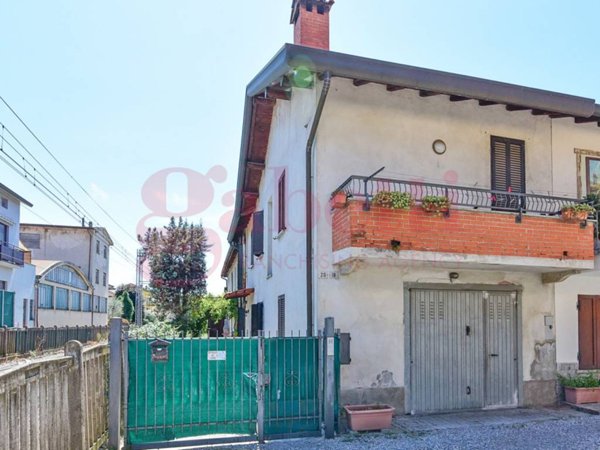 casa indipendente in vendita a Cabiate