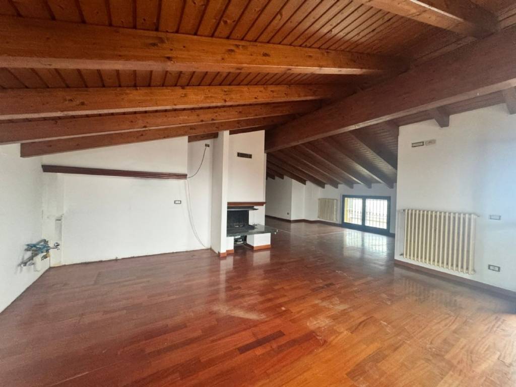 appartamento in vendita a Cabiate