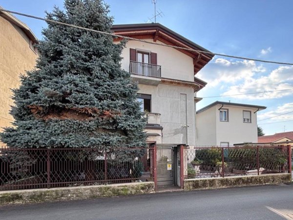 casa indipendente in vendita a Cabiate