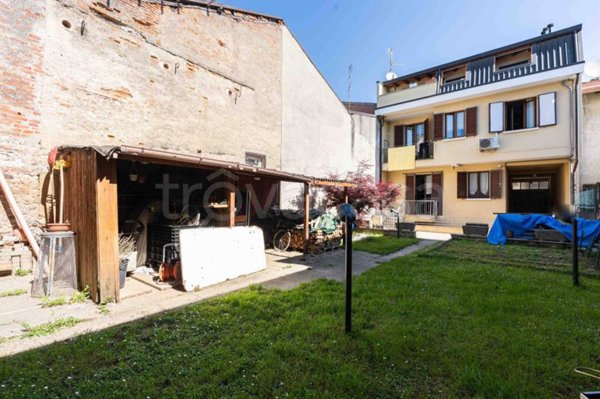casa indipendente in vendita a Cabiate