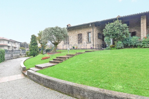 casa indipendente in vendita a Cabiate