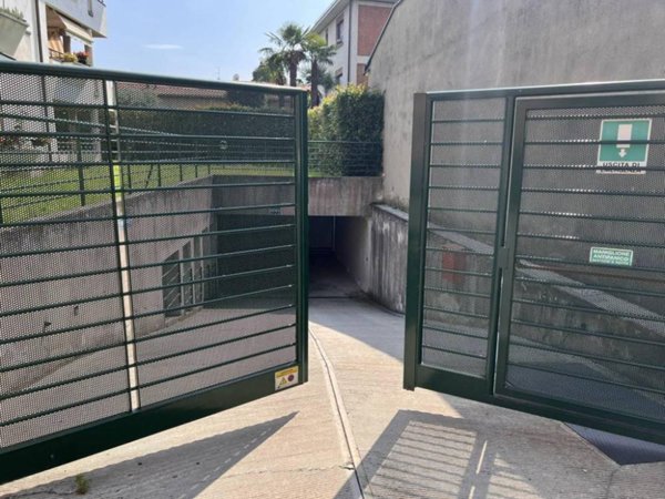 box auto in vendita a Cabiate