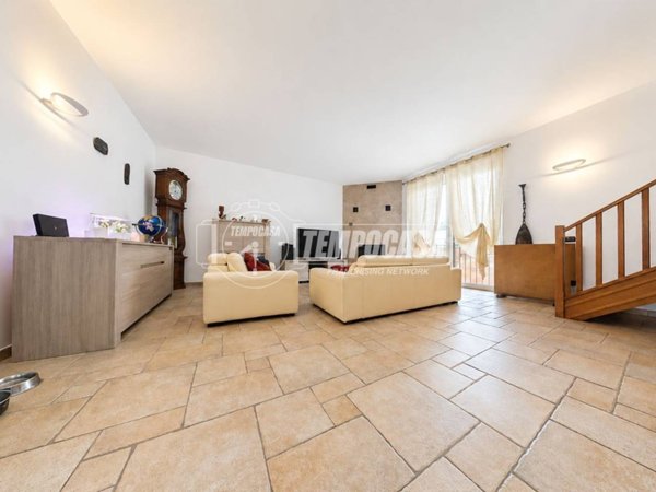 casa indipendente in vendita a Cabiate