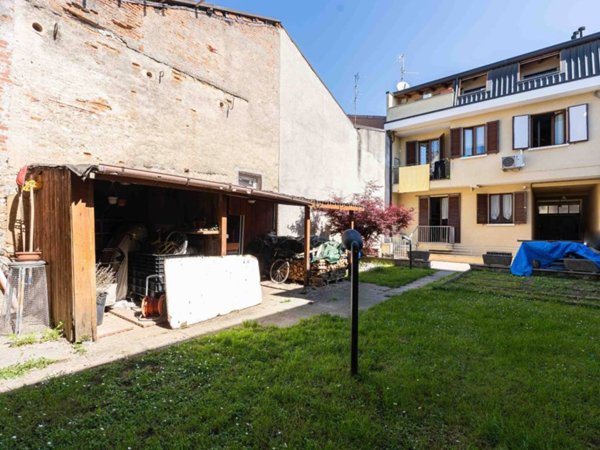 casa indipendente in vendita a Cabiate