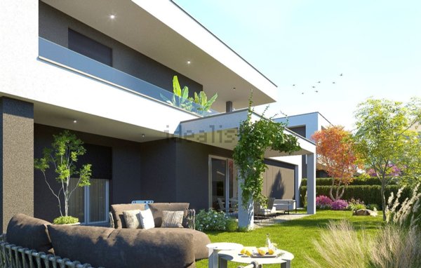 casa indipendente in vendita a Cadorago in zona Caslino al Piano