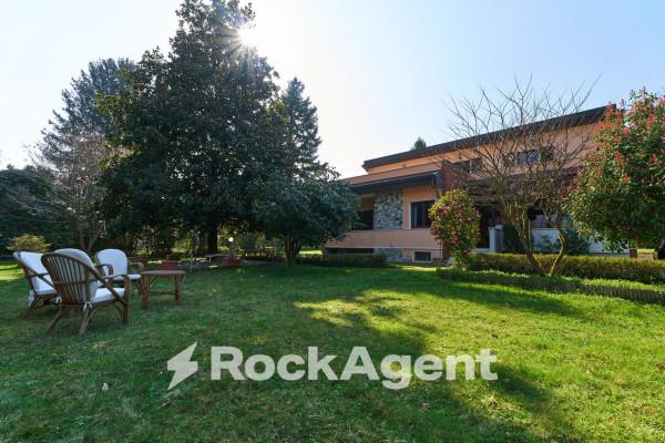 casa indipendente in vendita a Cadorago