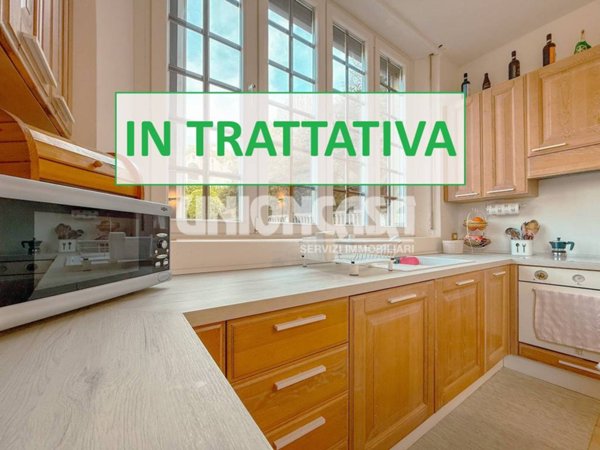 casa indipendente in vendita a Cadorago