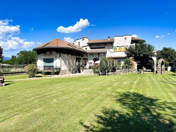 casa indipendente in vendita a Cadorago