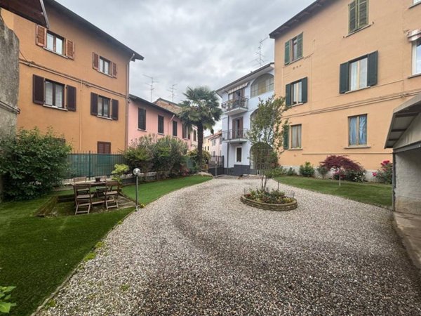 appartamento in vendita a Cadorago in zona Caslino al Piano