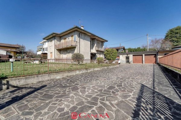 casa indipendente in vendita a Cadorago
