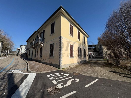 appartamento in vendita a Cadorago in zona Caslino al Piano