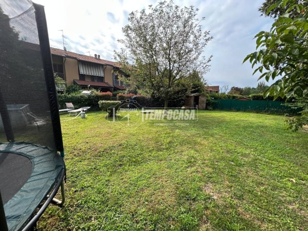 casa indipendente in vendita a Cadorago