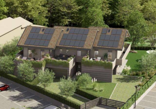 casa indipendente in vendita a Cadorago in zona Bulgorello