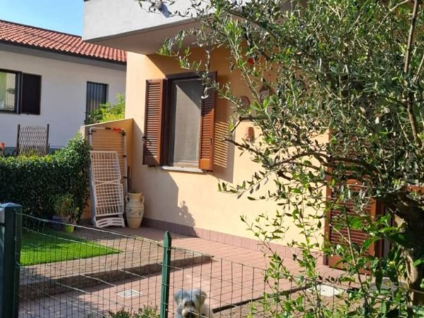 appartamento in vendita a Cadorago in zona Caslino al Piano