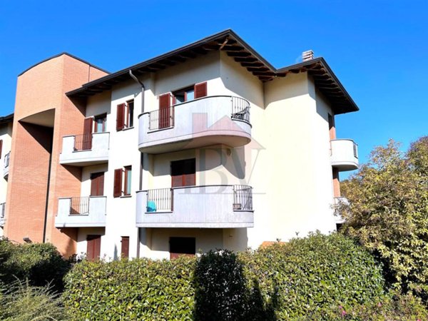 appartamento in vendita a Cadorago in zona Caslino al Piano