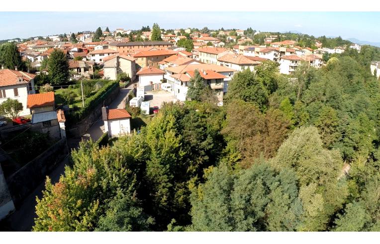 casa indipendente in vendita a Cadorago