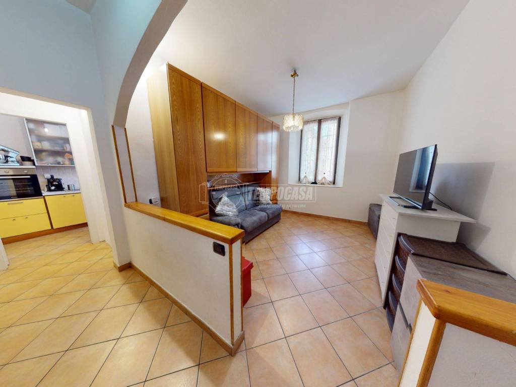 appartamento in vendita a Cadorago in zona Caslino al Piano