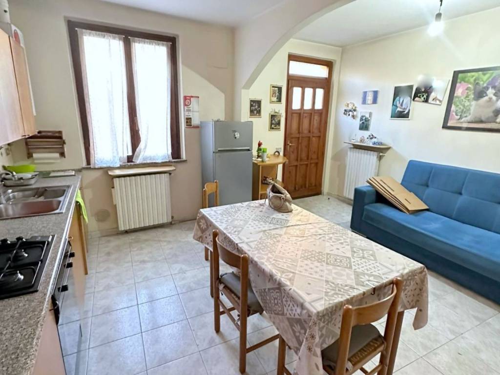 casa indipendente in vendita a Cadorago