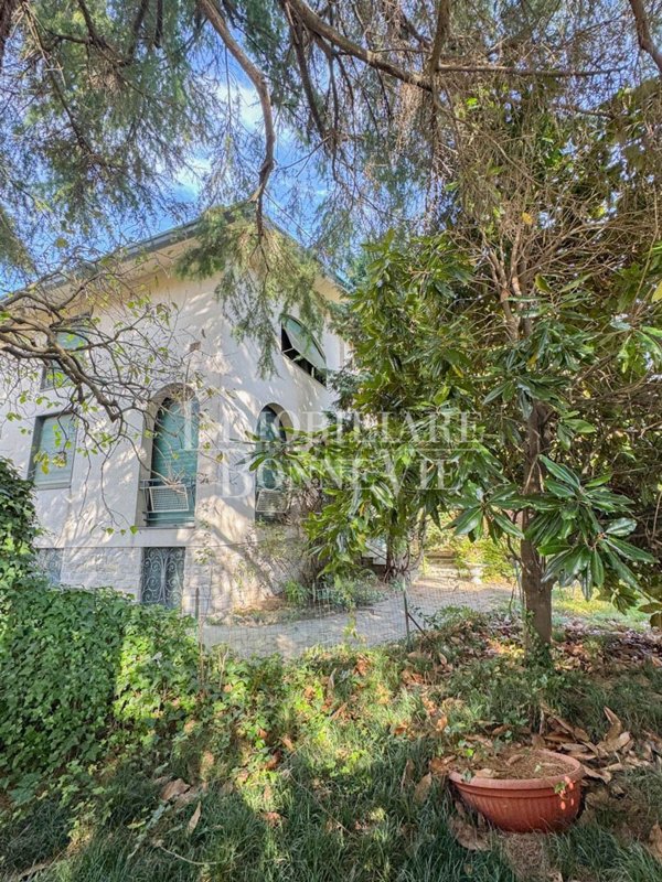 casa indipendente in vendita a Cadorago