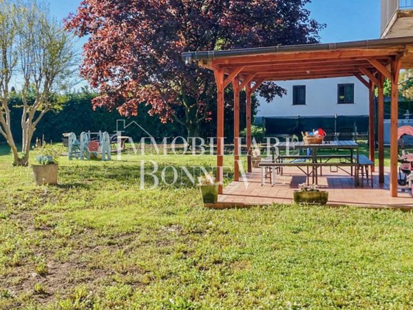 appartamento in vendita a Cadorago in zona Caslino al Piano