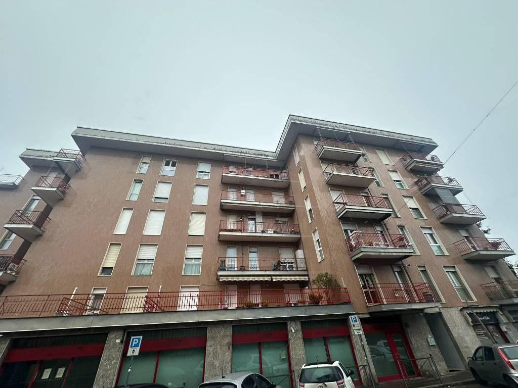 appartamento in vendita a Cadorago in zona Caslino al Piano