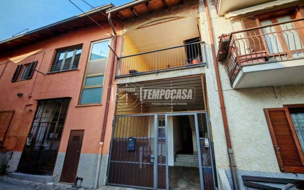 casa indipendente in vendita a Cadorago