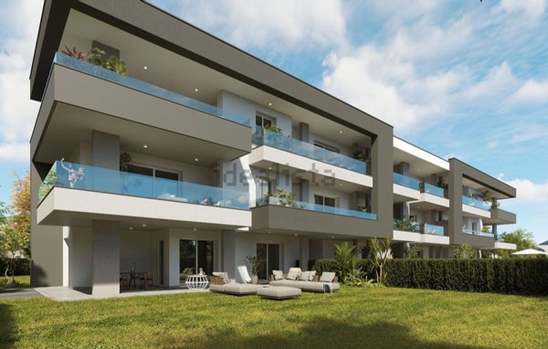 appartamento in vendita a Cadorago in zona Caslino al Piano