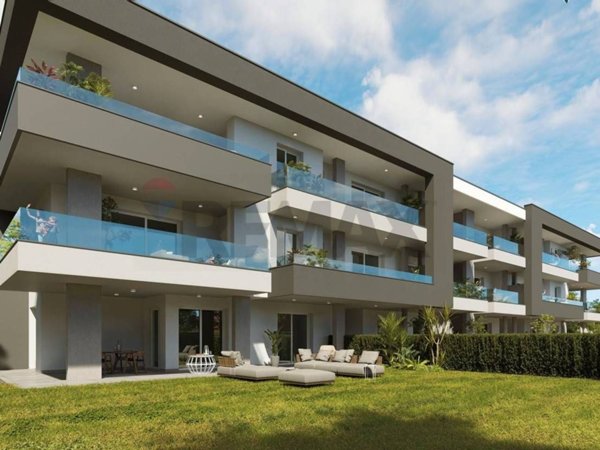 appartamento in vendita a Cadorago in zona Caslino al Piano