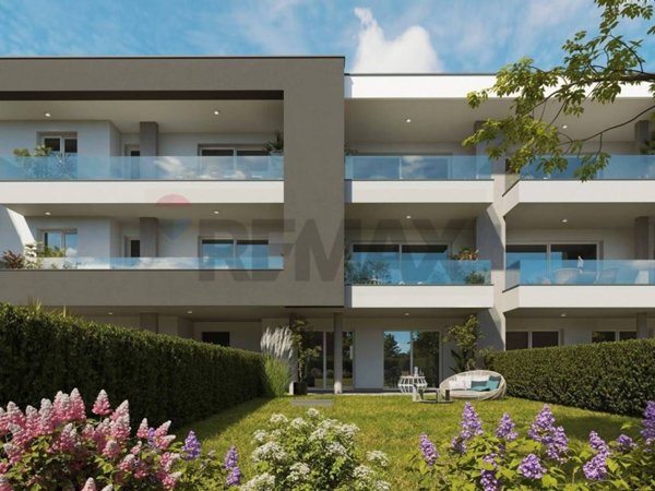 appartamento in vendita a Cadorago in zona Caslino al Piano