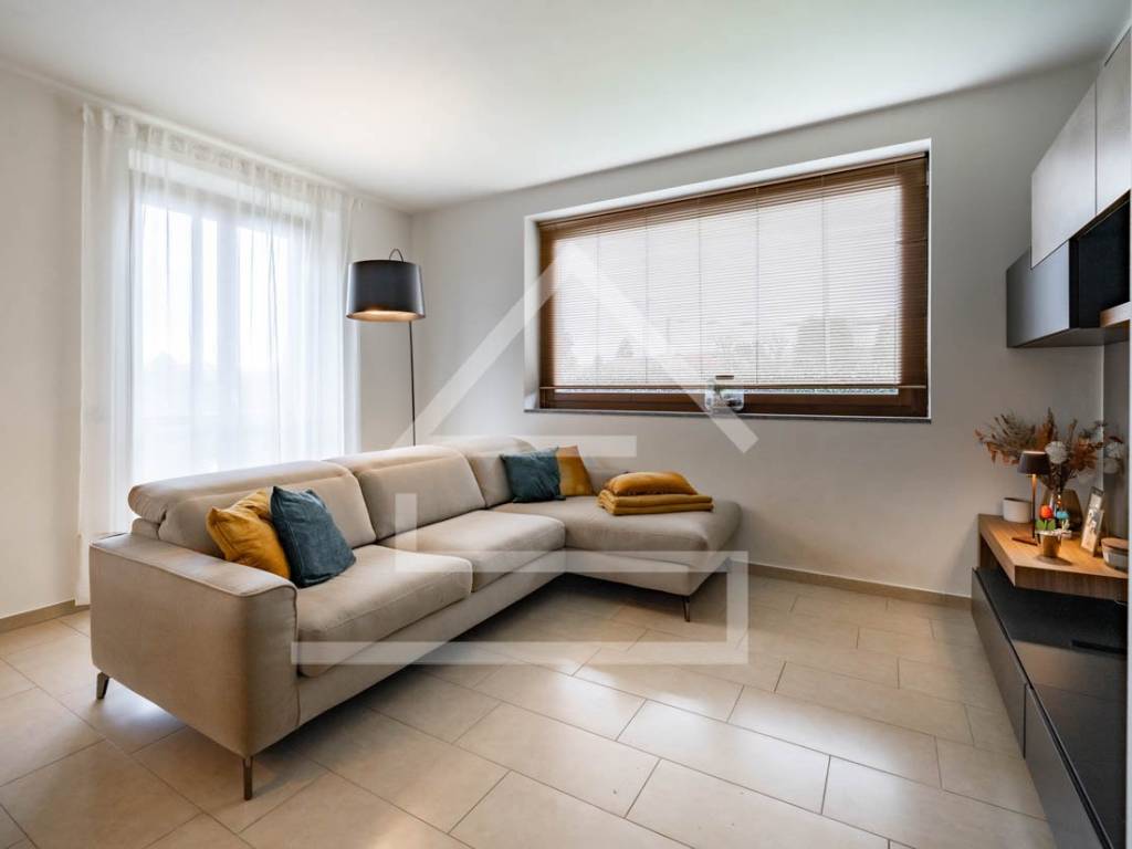 casa indipendente in vendita a Cadorago