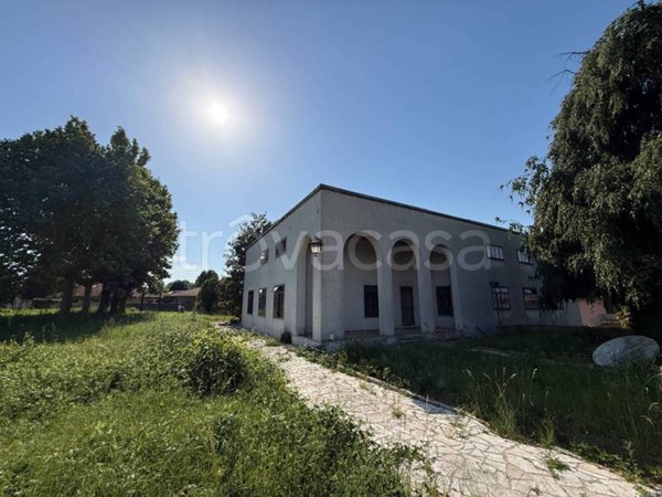 villa in vendita a Cadorago in zona Caslino al Piano