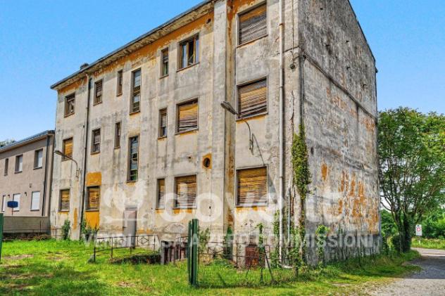 intera palazzina in vendita a Cadorago in zona Bulgorello