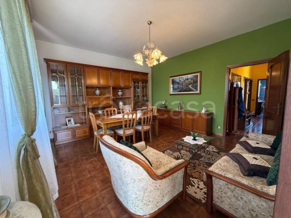 appartamento in vendita a Cadorago in zona Caslino al Piano