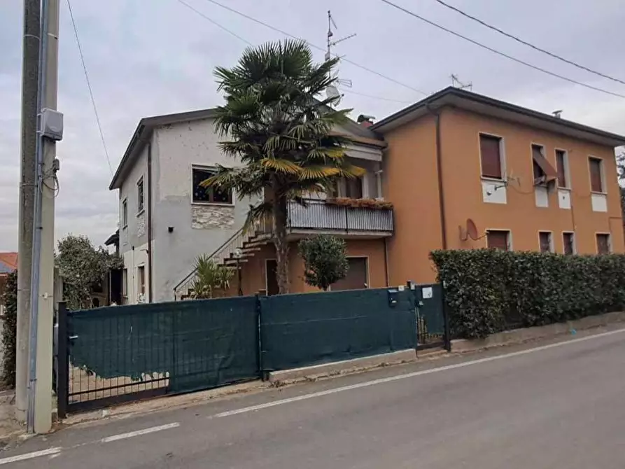 appartamento in vendita a Cadorago in zona Caslino al Piano