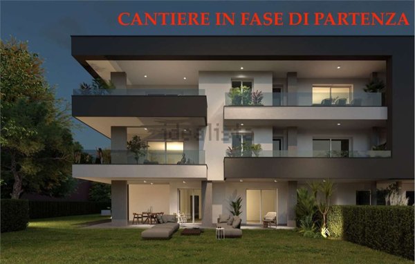 appartamento in vendita a Cadorago in zona Caslino al Piano