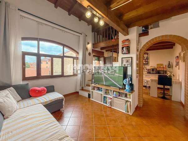 appartamento in vendita a Cadorago in zona Caslino al Piano