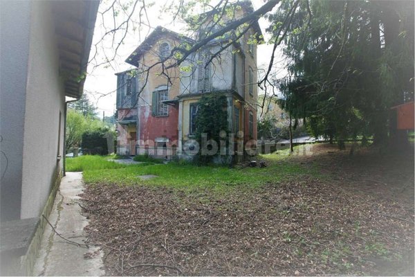casa indipendente in vendita a Caglio